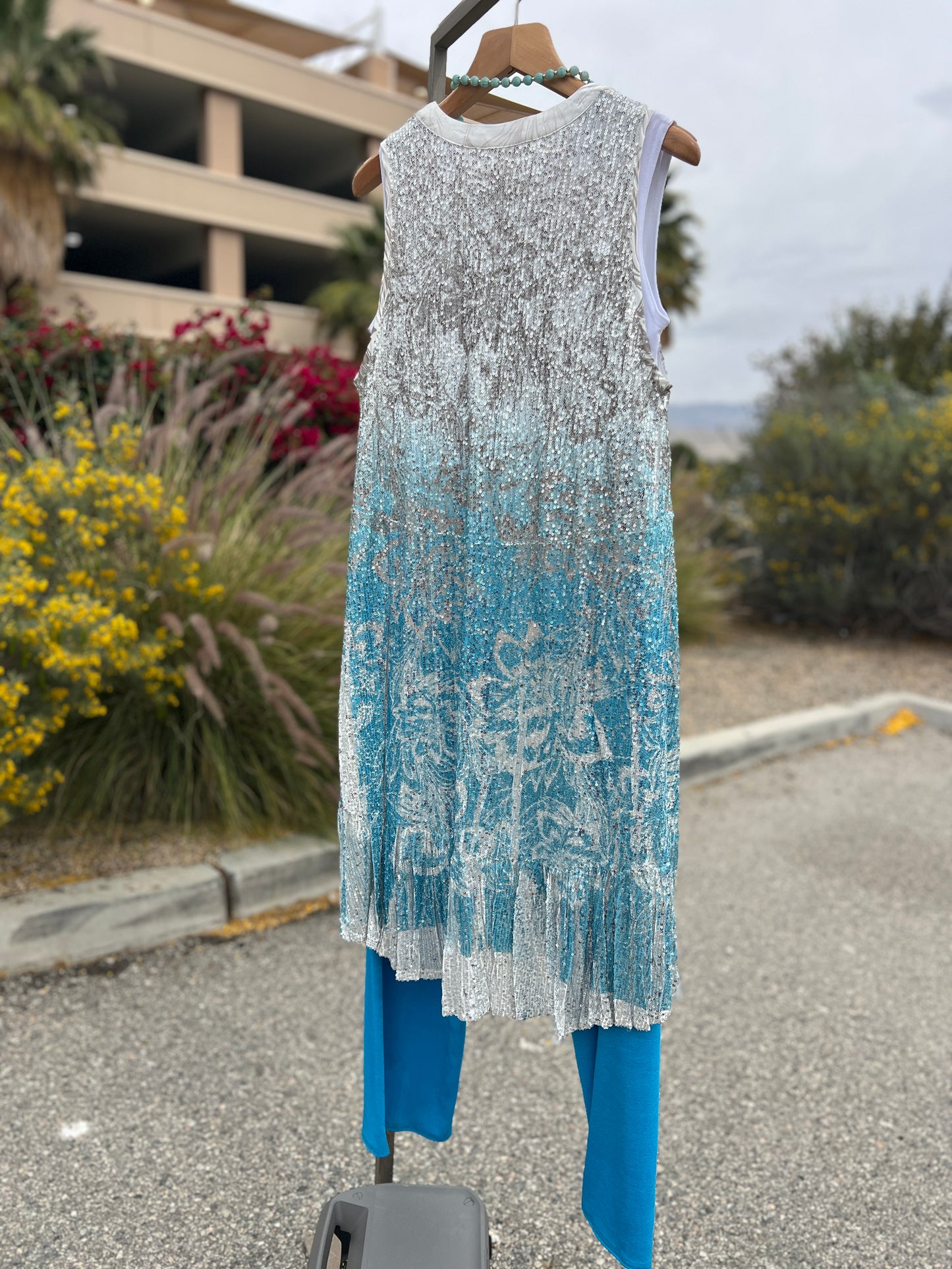 Origami silver and teal sequin long sleeveless vest size small