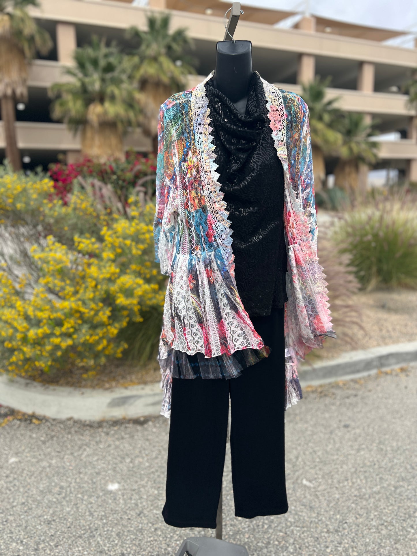 Origami vest multicolor L/S bell sleeves sz medium 