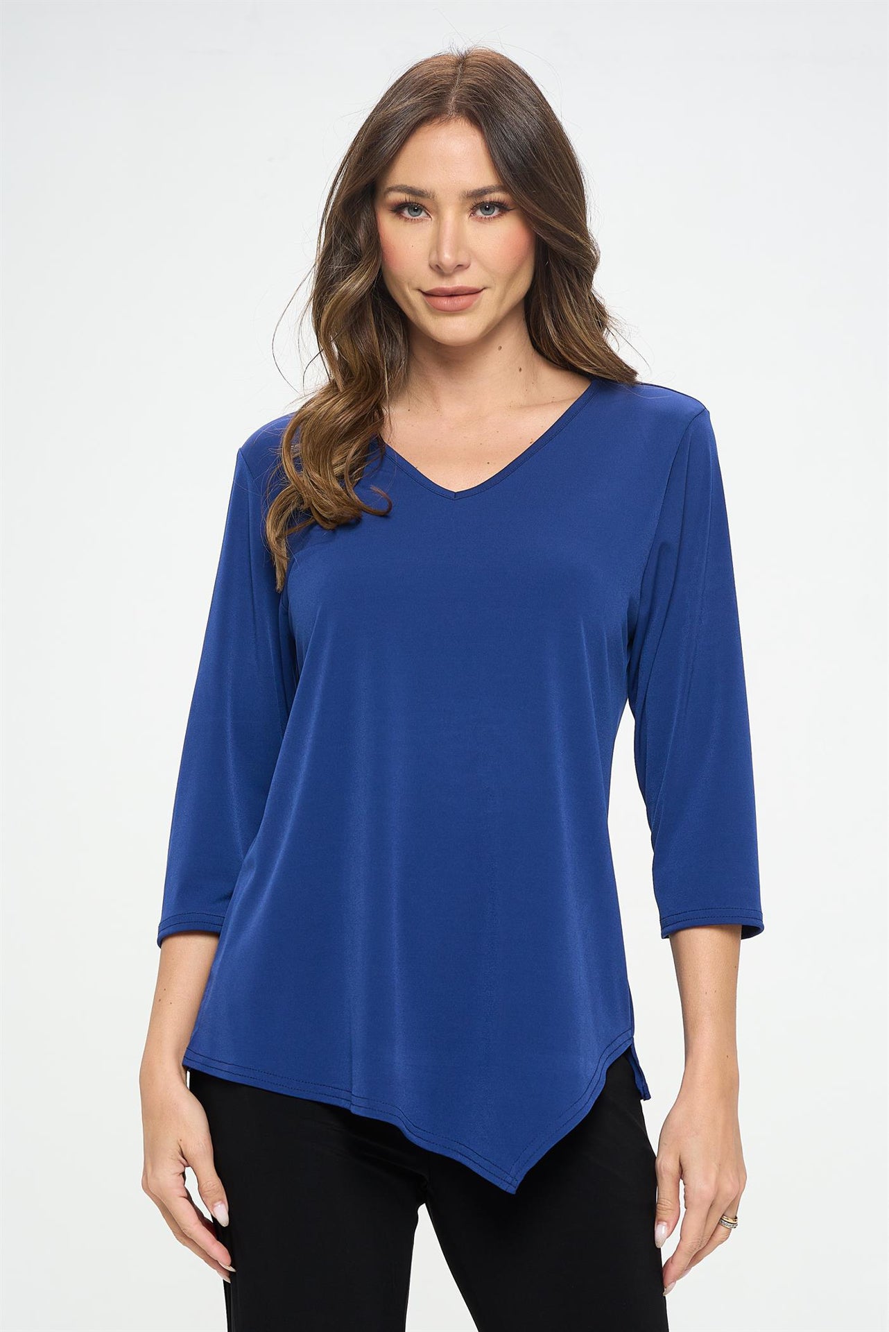 Jostar Point V-Neck 3/4 Sleeve Top