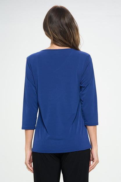 Jostar Point V-Neck 3/4 Sleeve Top