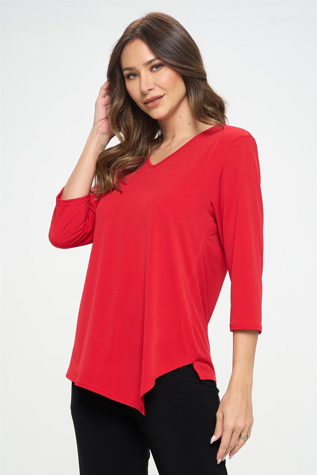 Jostar Point V-Neck 3/4 Sleeve Top