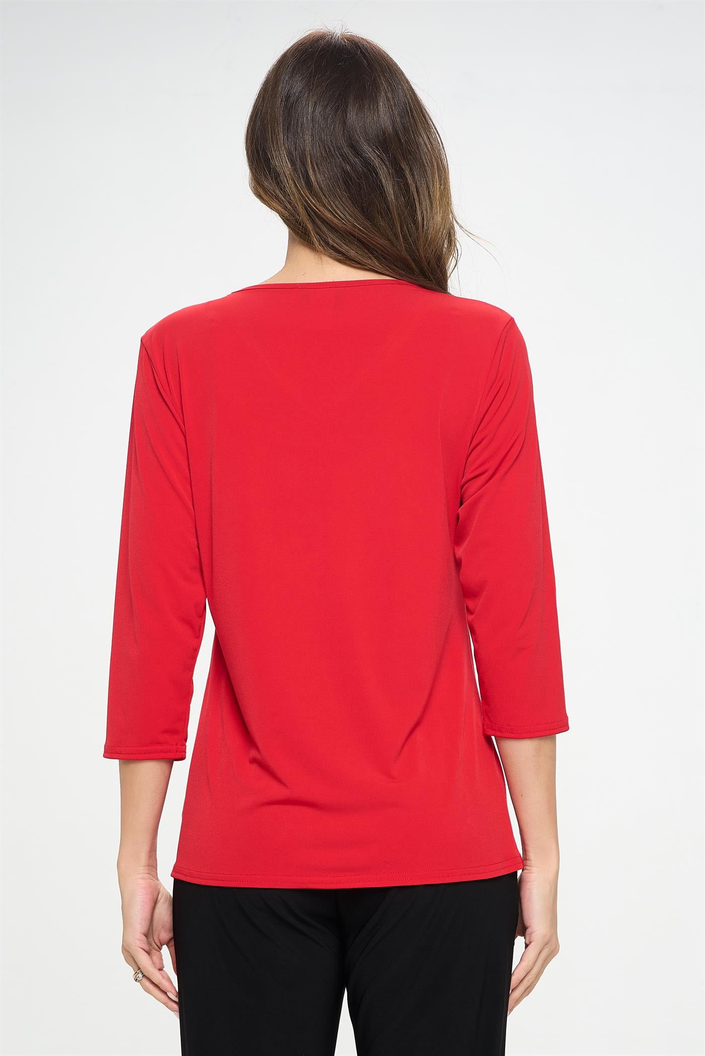 Jostar Point V-Neck 3/4 Sleeve Top