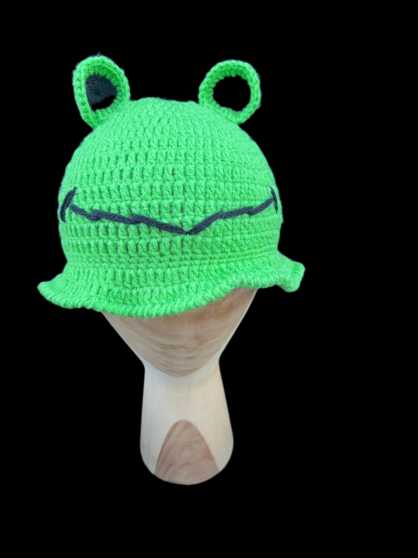 Knitted Frog Bucket Hat