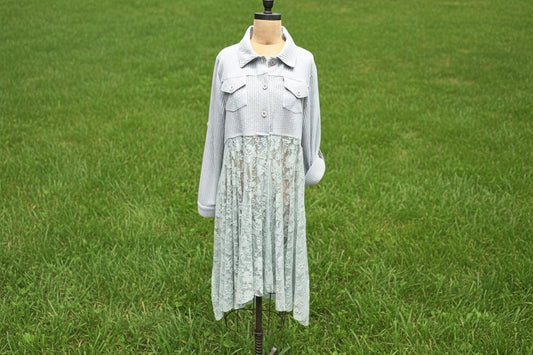 Origami button down 2Pocket L/S V-Neck Gray S/M sz Lace Top