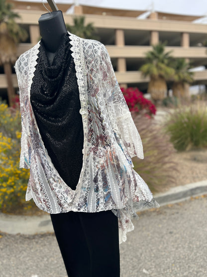Origami women’s lace, multicolor, bell sleeve medium size long vest cover￼