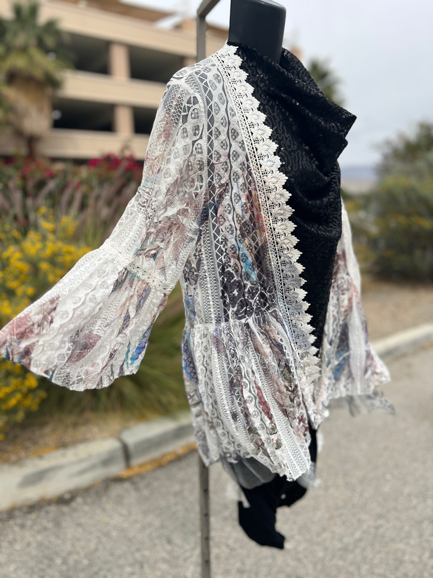 Origami women’s lace, multicolor, bell sleeve medium size long vest cover￼
