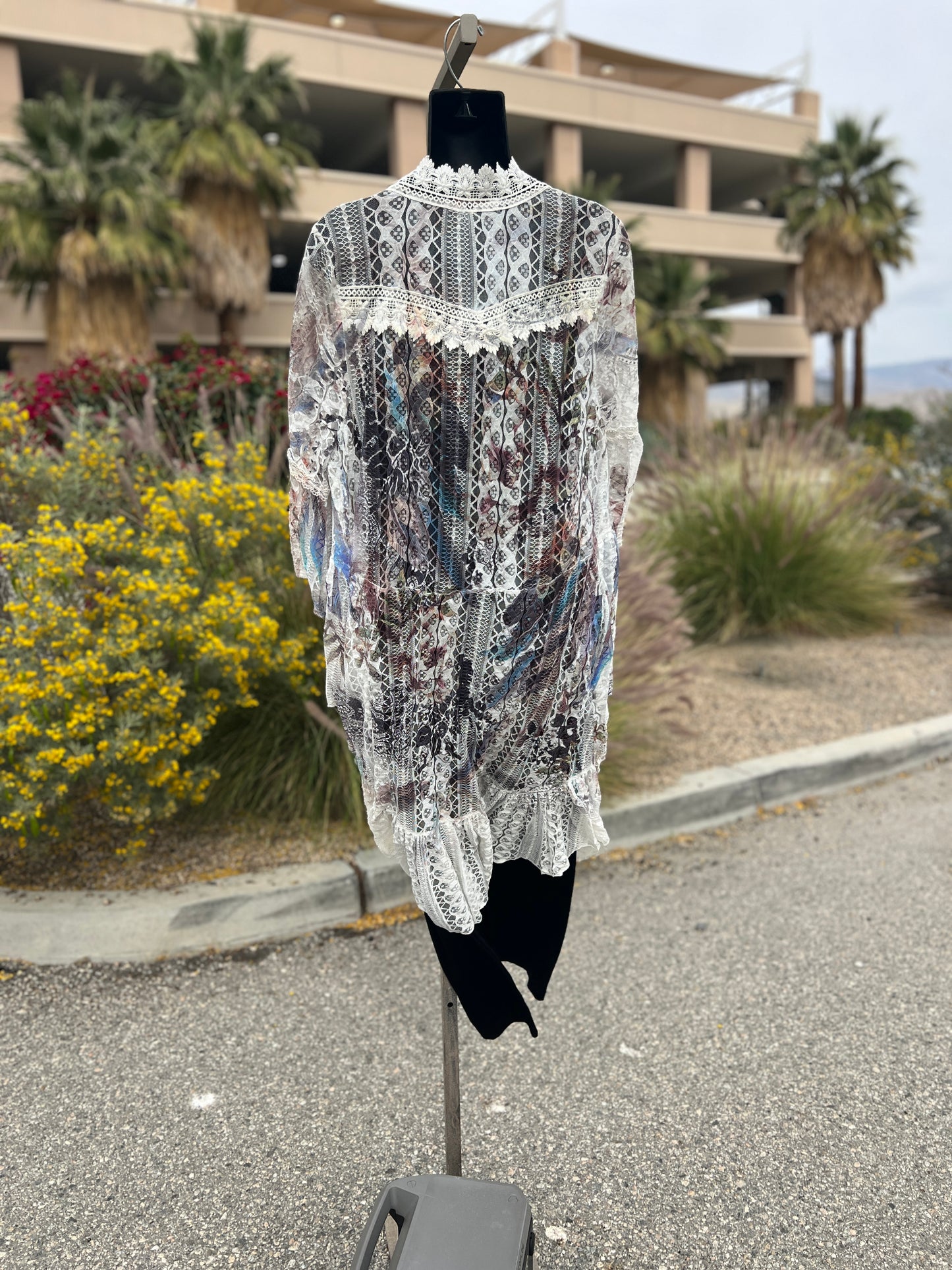 Origami women’s lace, multicolor, bell sleeve medium size long vest cover￼