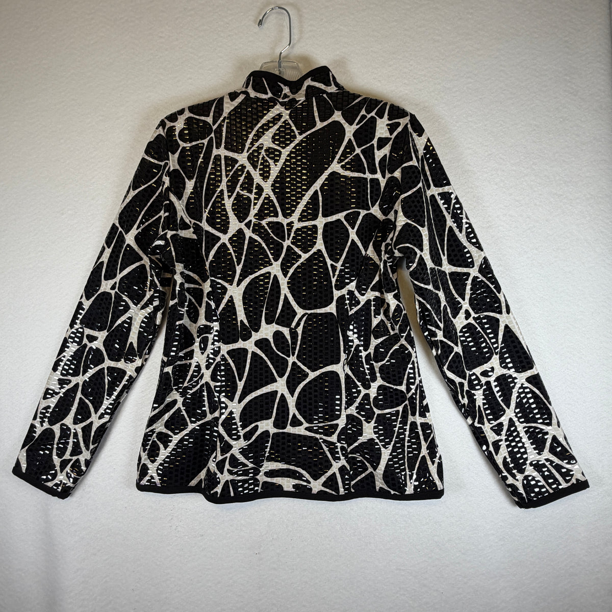 aDRESSing WOMAN jacket measurement photo