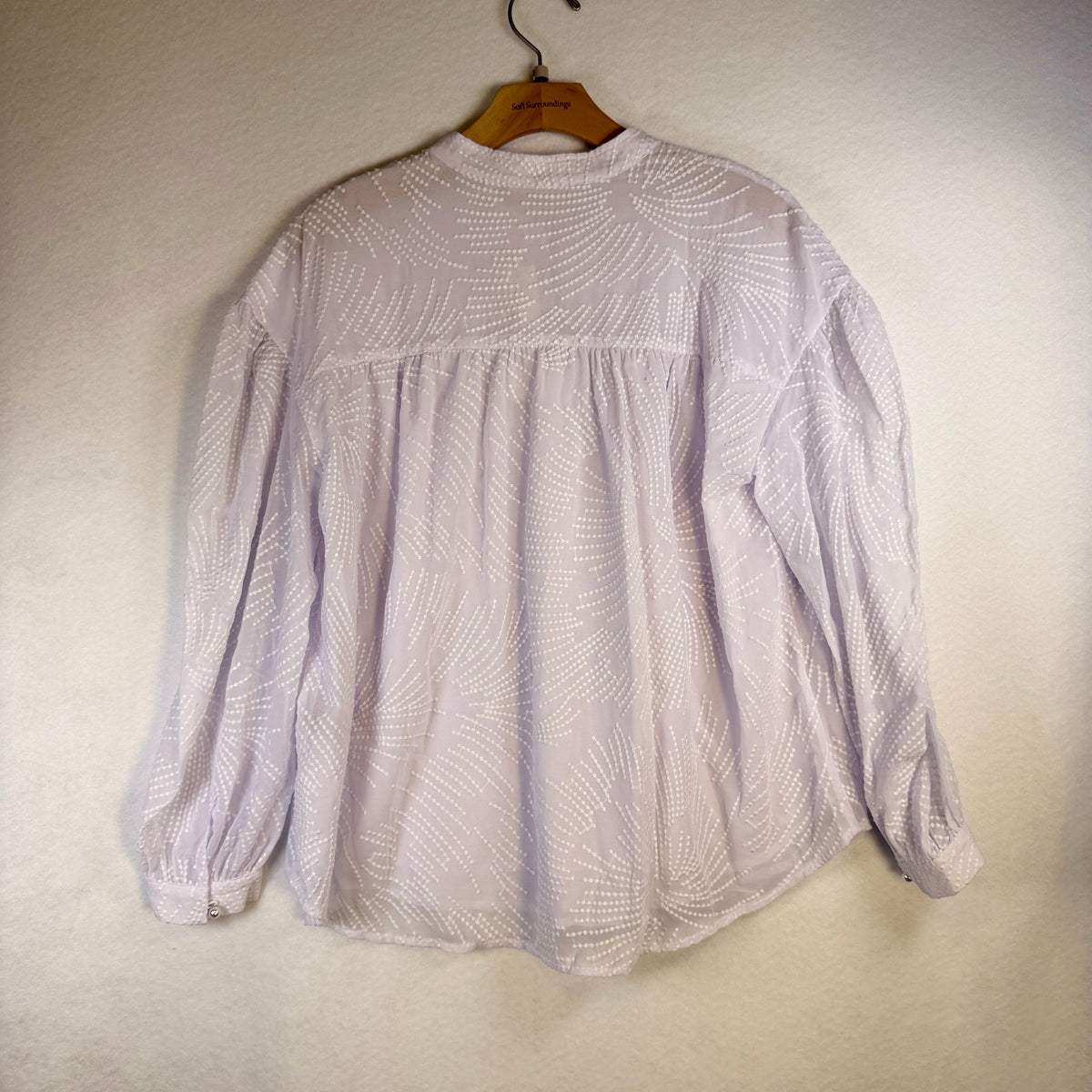 Soft Surroundings Medium brand label