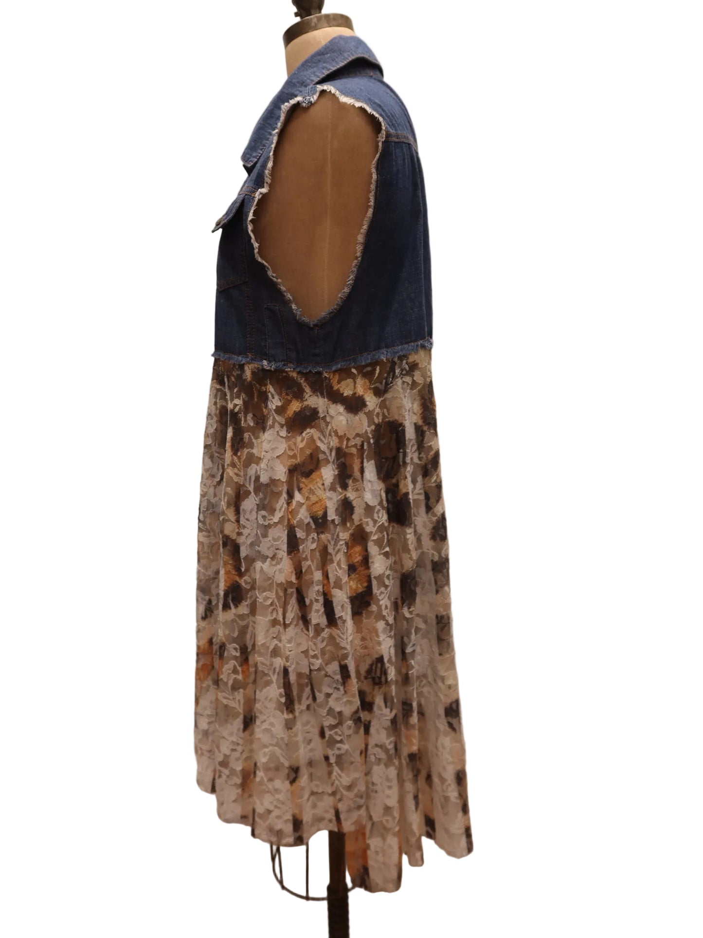 Origami, jean jacket with Lace size small medium ￼
