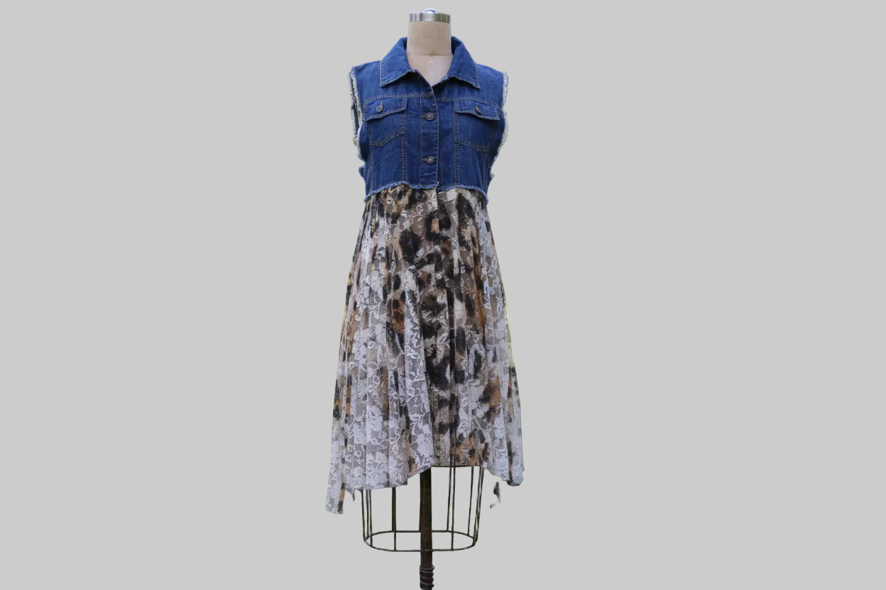 Origami, jean jacket with Lace size small medium ￼